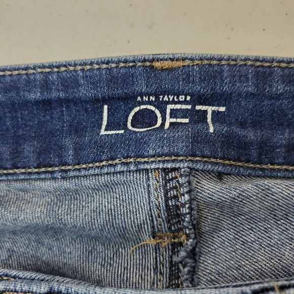 CC - Ann Taylor Loft Curvy Crop Jeans Women's 28/6 Dark Wash Mid Rise Stretch - Picture 4 of 6